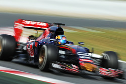 Carlos Sainz Jr., Scuderia Toro Rosso STR10