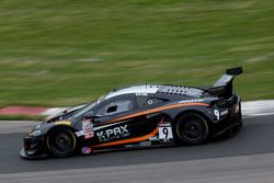 #9 K-Pax Racing McLaren 650S GT3: Kevin Estre