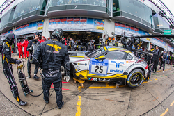 Pit stop for #25 Marc VDS Racing BMW Z4 GT3: Maxime Martin, Lucas Luhr, Markus Palttala, Richard Wes