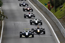 Alessio Lorandi, Van Amersfoort Racing, Dallara Volkswagen and Callum Ilott, Carlin, Dallara Volkswagen