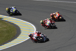 Andrea Dovizioso y Andrea Iannone, Ducati Team, Marc Márquez, Repsol Honda Team, y Valentino Rossi,