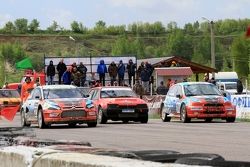 Старт. Лидирует Роман Степаненко, Citroen