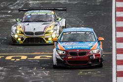 #309 Adrenalin Motorsport, BMW M235i Racing: Norbert Fischer, Christian Konnerth, Thorsten Wolter, Christopher Rink und #26 Marc VDS Racing, BMW Z4 GT3: Augusto Farfus, Jörg Müller, Nicky Catsburg, Dirk Adorf