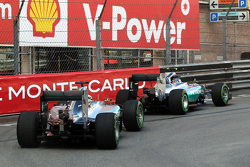 Nico Rosberg, Mercedes AMG F1 W06 devant son équipier Lewis Hamilton, Mercedes AMG F1 W06