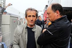 (L to R): Alain Prost, with Frederic Vasseur, ART GP Boss