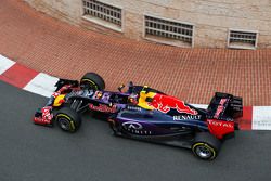 Даниил Квят, Red Bull Racing RB11