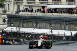 Pastor Maldonado, Lotus F1 E23