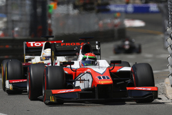 Sergio Canamasas, MP Motorsport devant Arthur Pic, Campos Racing