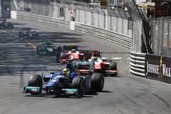 Julian Leal, Carlin