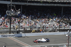 Jack Harvey, Schmidt Peterson Motorsports crossed the yard of bricks