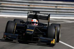 Martin Brundle en démonstration des pneus Pirelli 18