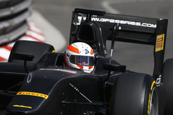 Martin Brundle completa la demostración en la GP2 con neumáticos Pirelli de 18 pulgadas