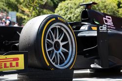 Демонстрационные заезды GP2 с 18-дюймовыми шинами Pirelli