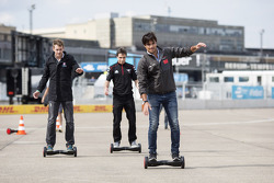 Nelson Piquet Jr., China Racing, Scott Speed, Andretti Autosport, Jérôme d'Ambrosio, Dragon Racing essaient un nouveau moyen de transport