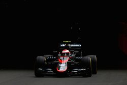 Jenson Button, McLaren MP4-30 Honda