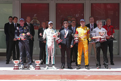 Podio: ganador de la carrera Jazeman Jaafar, Fortec Motorsports, segundo lugar Dean Stoneman, DAMS,
