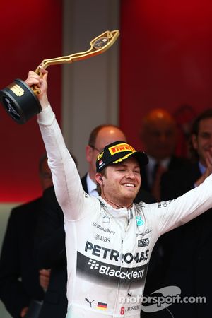 Le vainqueur Nico Rosberg, Mercedes AMG F1 W06