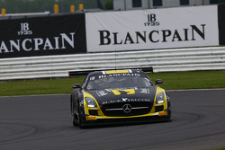 #18 Black Falcon Mercedes SLS AMG GT3: Oliver Morley, Sean Johnston, Maro Engel