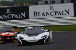 #59 Von Ryan Racing, McLaren 650S GT3: Nicolas Lapierre, Alvaro Parente, Adrian Quaife-Hobbs