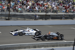 J.R. Hildebrand, CFH Racing Chevrolet and Alex Tagliani, A.J. Foyt Enterprises Honda