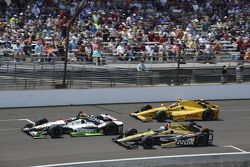 Sebastien Bourdais, KVSH Racing, Ryan Briscoe, Schmidt Peterson Motorsports Honda and Ryan Hunter-Reay, Andretti Autosport Honda