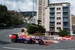 Daniil Kvyat, Red Bull Racing RB11