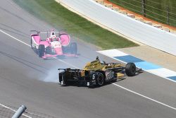 Ryan Briscoe, Schmidt Peterson Motorsports Honda en tête-à-queue