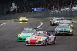 #30 Frikadelli Racing, Porsche 997 GT3 R: Sabine Schmitz, Patrick Huisman, Patrick Pilet, Jörg Bergm