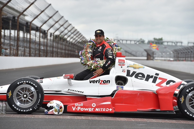 Race winner Juan Pablo Montoya, Team Penske Chevrolet during the winner's photoshoot