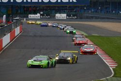 #19 GRT Grasser Racing Team, Lamborghini Huracan: Andrew Palmer, Fabio Babini, Jeroen Mul