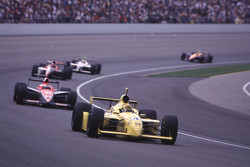 Scott Goodyear, Panther Racing devant un groupe