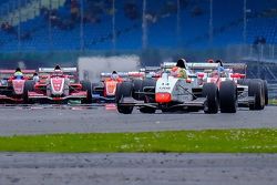Старт. Впереди Луи Делетраз, Josef Kaufman Racing