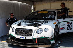 #20 Bentley Team Dyson Racing Bentley Continental GT3: Butch Leitzinger