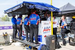 A.J. Foyt Enterprises crew