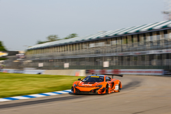 #6 K-Pax Racing McLaren 650S GT3: Robert Thorne