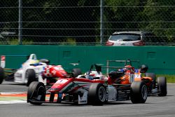 Felix Rosenqvist, Prema Powerteam Dallara Mercedes-Benz y Mikkel Jensen, Mücke Motorsport Dallara Me