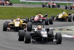 Charles Leclerc, Van Amersfoort Racing Dallara Volkswagen, Antonio Giovinazzi, Jagonya Ayam with Carlin Dallara Volkswagen et Brandon Maisano, Prema Powerteam Dallara Mercedes-Benz