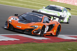 #12 Von Ryan Racing McLaren 650S: Gilles Vannelet, Adrian Quaife-Hobbs