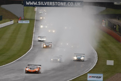 Start: #12 Von Ryan Racing McLaren 650S: Gilles Vannelet, Adrian Quaife-Hobbs leads