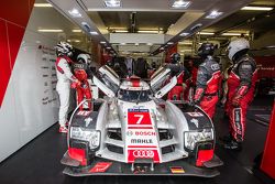 #7 Audi Sport Team Joest Audi R18 e-tron quattro: Marcel Fässler, Andre Lotterer, Benoit Tréluyer