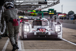 #19 Porsche Team Porsche 919 Hybrid: Nico Hulkenberg, Nick Tandy, Earl Bamber, Frédéric Makowiecki