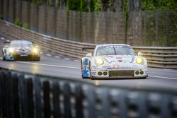 #68 Team AAI Porsche 911 GT3-RSR: Jun-San Chen, Gilles Vannelet, Mike Parisy