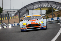 #96 Aston Martin Racing Aston Martin Vantage GTE: Francesco Castellacci, Roald Goethe, Stuart Hall