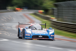 日产车队21号日产GT-R LM NISMO:松田次生、卢卡斯·奥多捏斯、马克·舒尔茨斯基