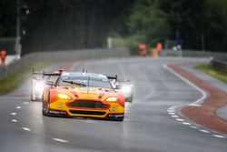 #99 Aston Martin Racing V8 Aston Martin Vantage GTE: Fernando Rees, Alex MacDowall, Richie Stanaway