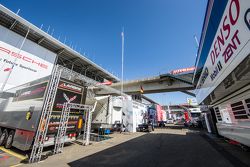 Le Mans, paddock