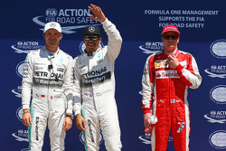 Top 3 no parc ferme, Nico Rosberg, Mercedes F1, pole Lewis Hamilton, Mercedes F1 e terceiro Kimi Raikkonen, Ferrari