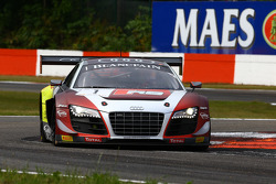 比利时奥迪WRT车队1号奥迪R8 LMS ultra:劳伦兹·万索尔、罗宾·弗林斯