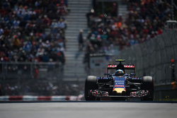 Carlos Sainz Jr., Scuderia Toro Rosso STR10