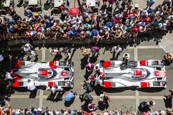 #8 Audi Sport Team Joest Audi R18 e-tron quattro and #9 Audi Sport Team Joest Audi R18 e-tron quattro